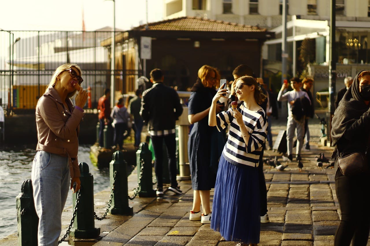 Transport wewnętrzny – autobusy, samoloty, łodzie